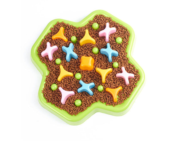 Dog and cat feeding and water accessories from DwellsFind